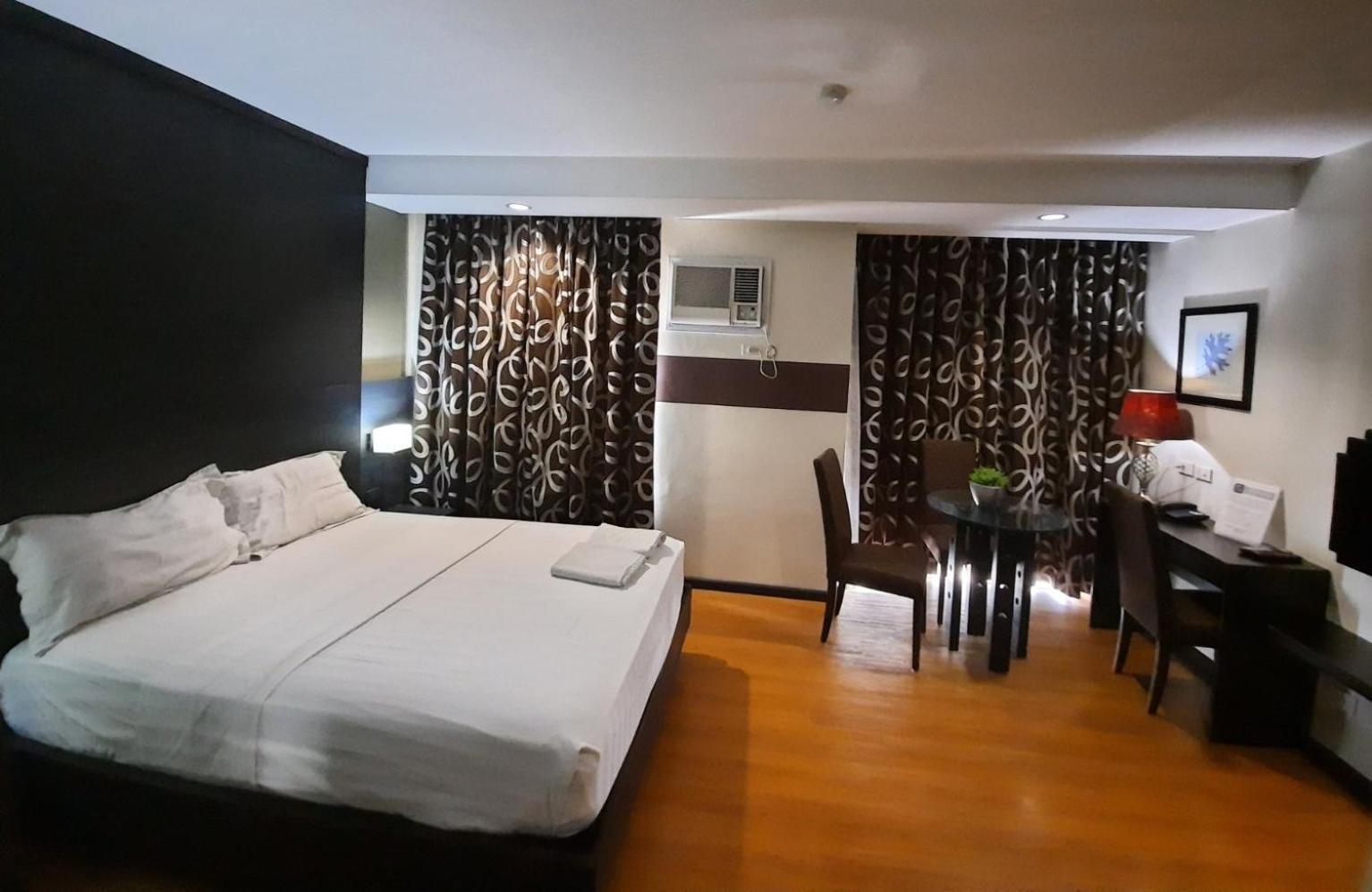 Makati Boutique Hotel Near Naia Airport Terminal 3 Edsa Pasay Cbd Makati City Luaran gambar