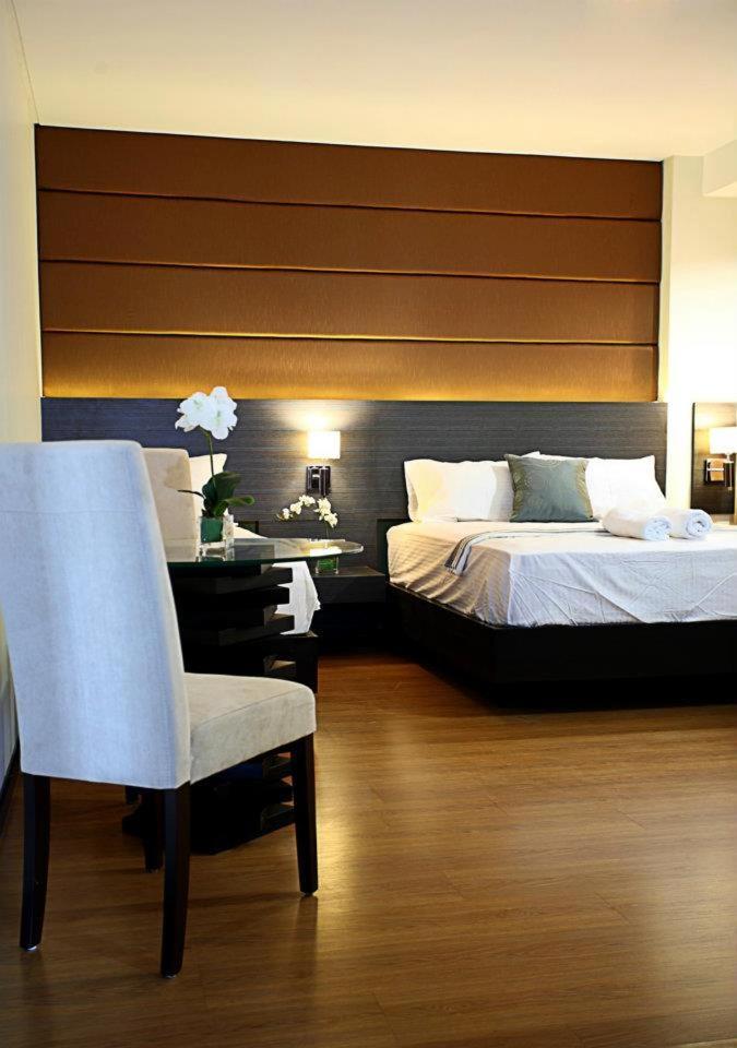 Makati Boutique Hotel Near Naia Airport Terminal 3 Edsa Pasay Cbd Makati City Luaran gambar