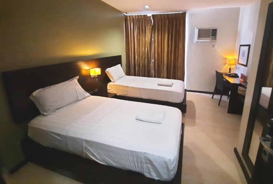 Makati Boutique Hotel Near Naia Airport Terminal 3 Edsa Pasay Cbd Makati City Luaran gambar