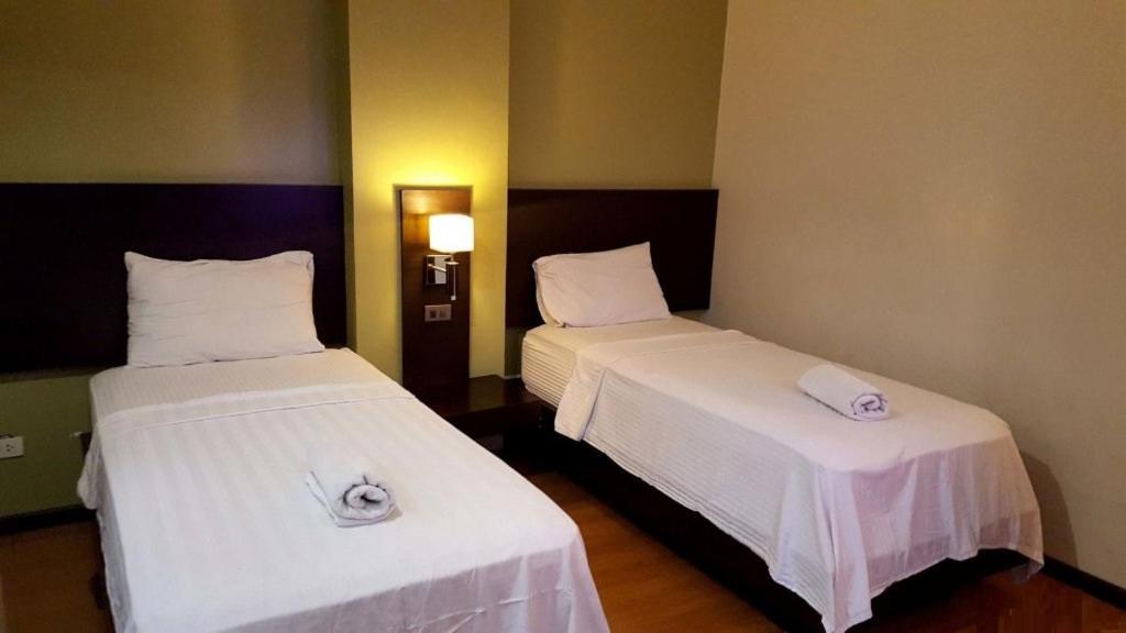 Makati Boutique Hotel Near Naia Airport Terminal 3 Edsa Pasay Cbd Makati City Luaran gambar